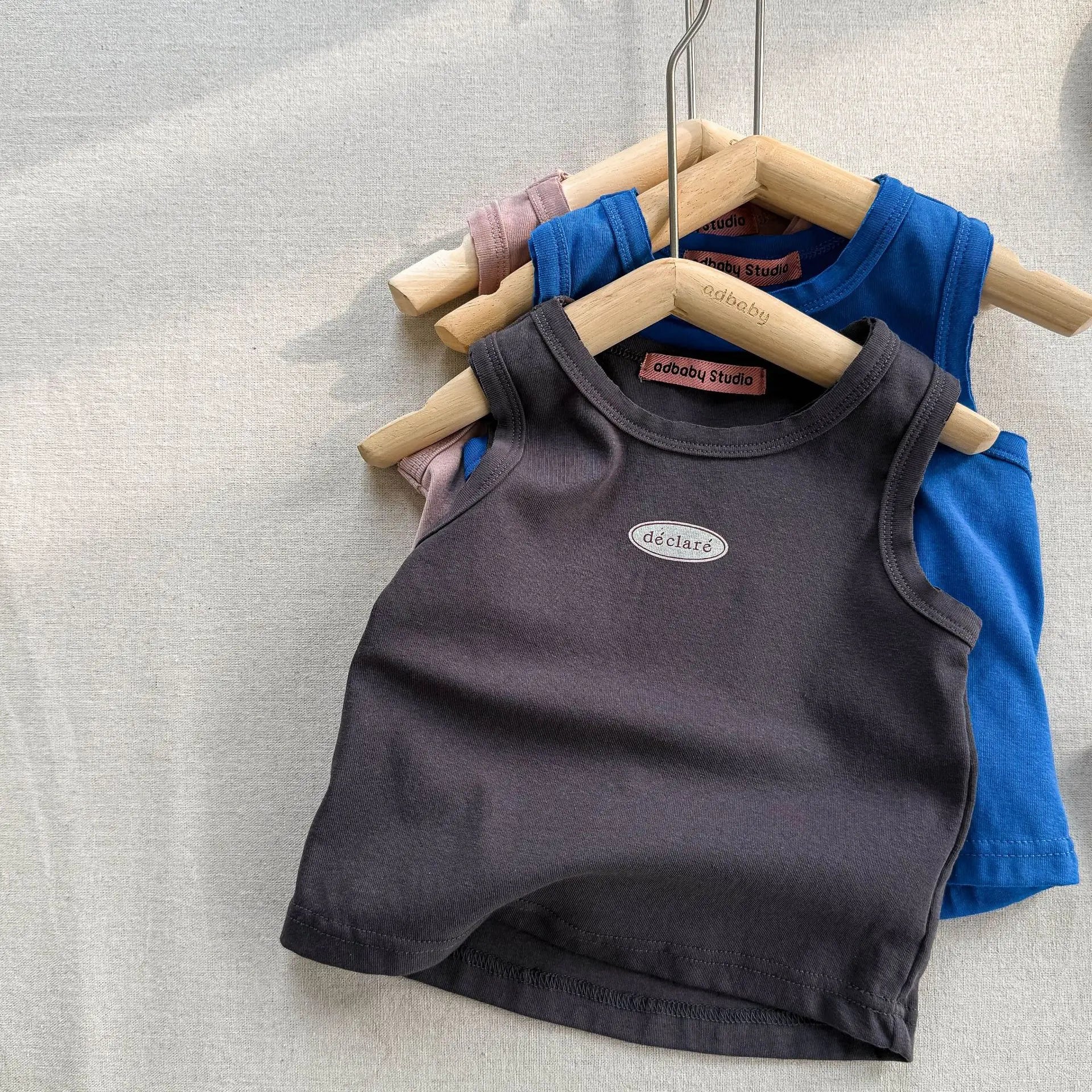 Déclaré Sleeveless Tee